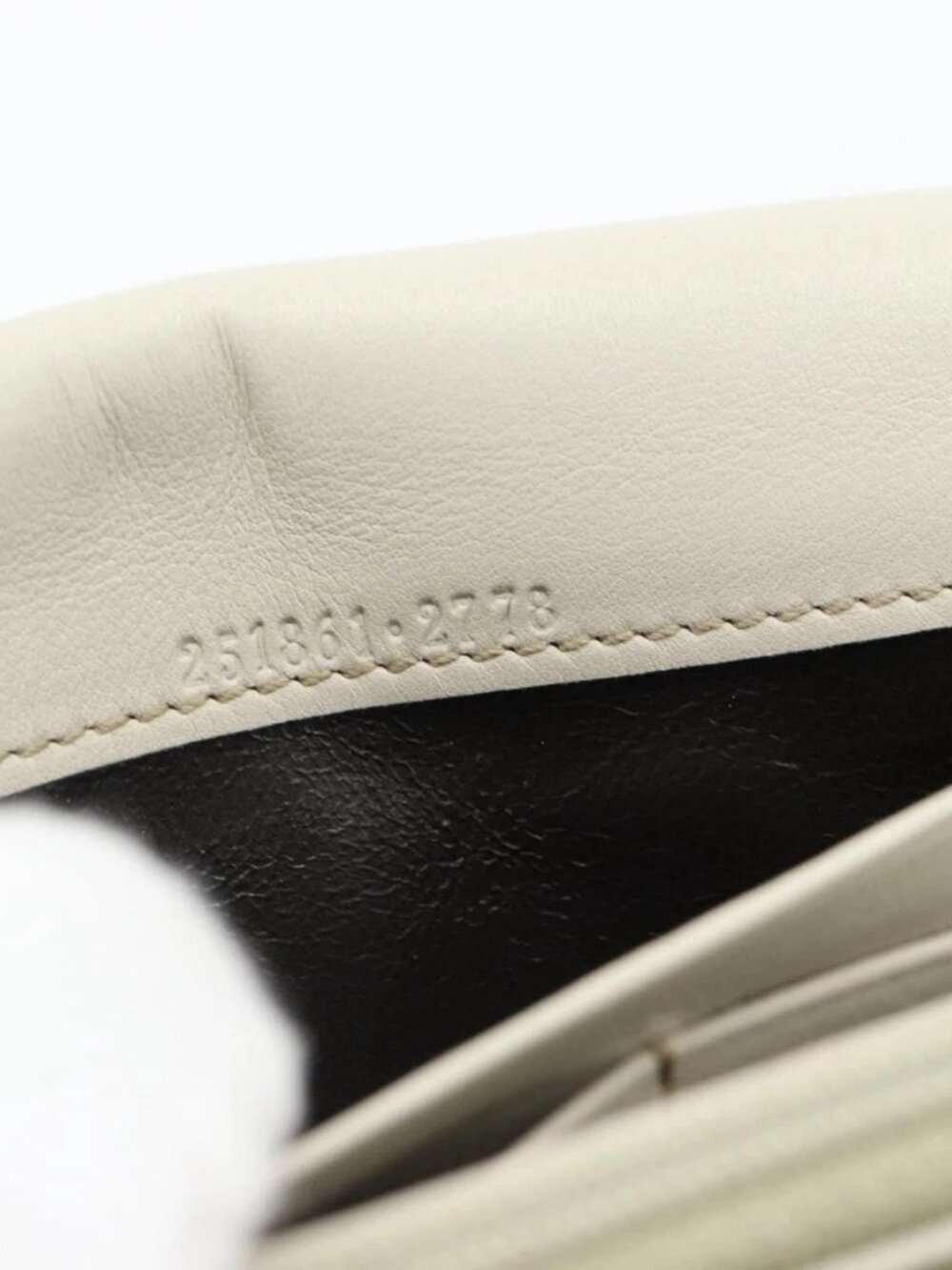 GUCCI GG Canvas Guccissima Lovely Heart Wallet Leather Ivory 251861 Auth 182242V - Picture 11 of 16